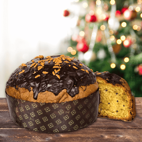 Handwerklich hergestellter Panettone Milone mit Schokoladenstückchen und Amaro Milone cl70